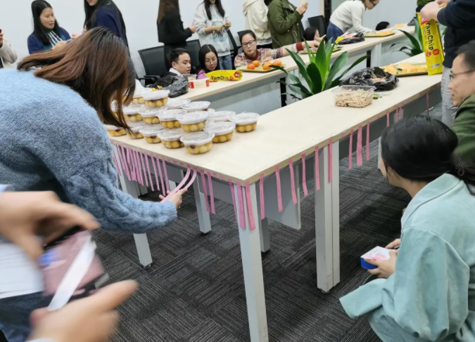 U8国际猜灯谜