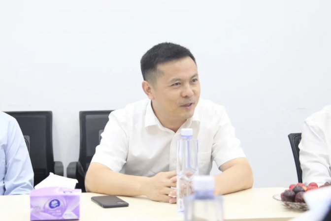 U8国际董事长周平桃.png