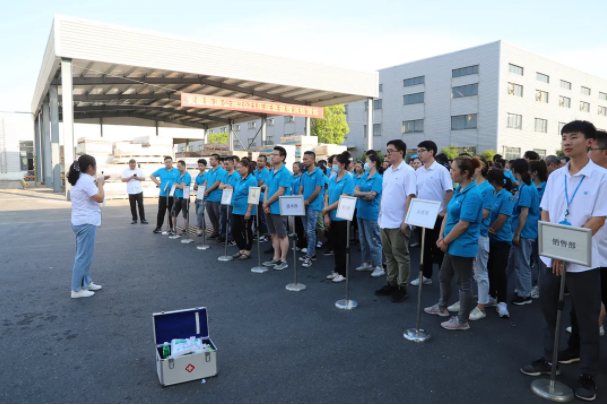安徽U8国际消防演练现场简单工伤应急处理方法讲解示范.png