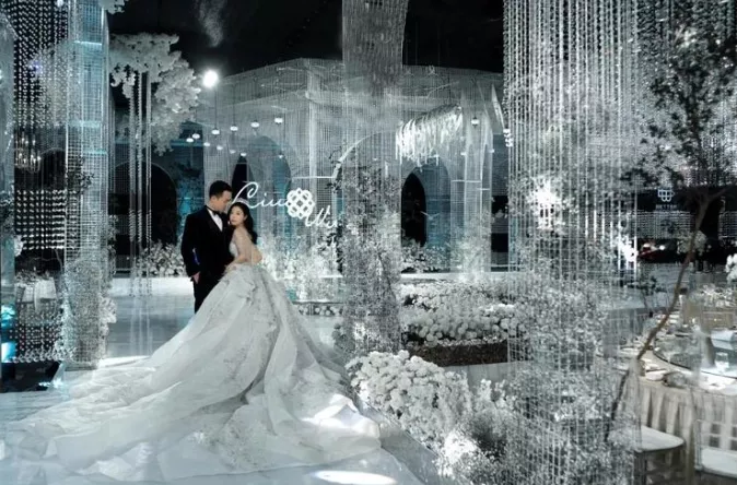亚克力婚礼布景.png
