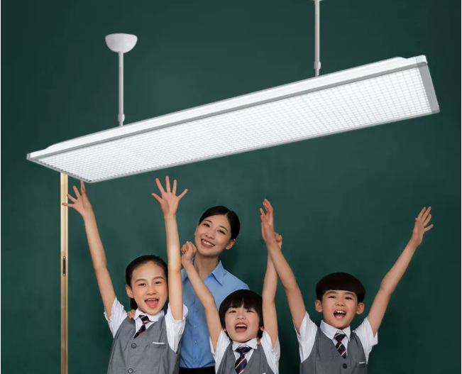 教室灯具.png