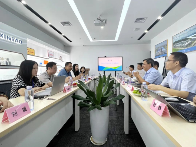 深圳知名品牌专家组莅临U8国际调研考察