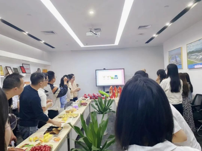U8国际总部新员工茶话会