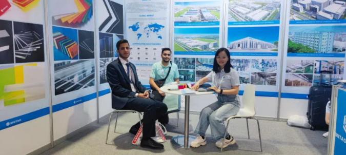 U8国际参展中东迪拜广告展览会