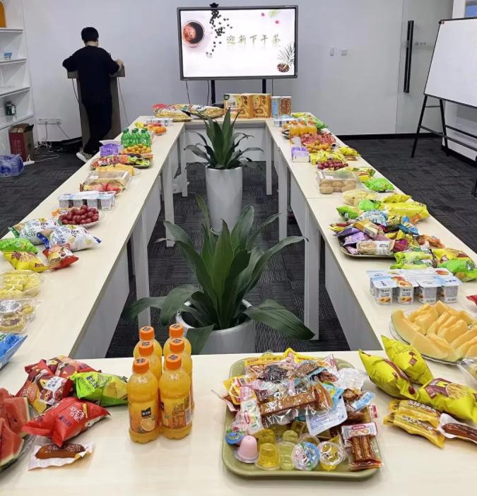 U8国际迎新茶话会